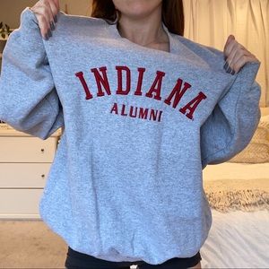 Vintage oversized IU alumni crew
